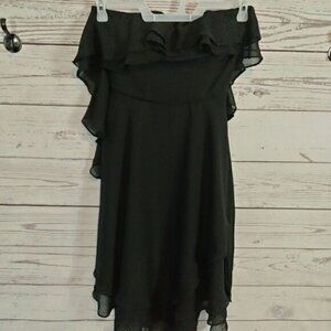 New Without tags "Doe & Rae"woman's strapless dress